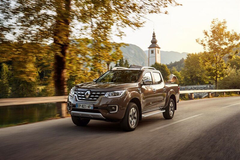 Renault Alaskan dCi Twin Turbo 190CV aut. 4WD Intens