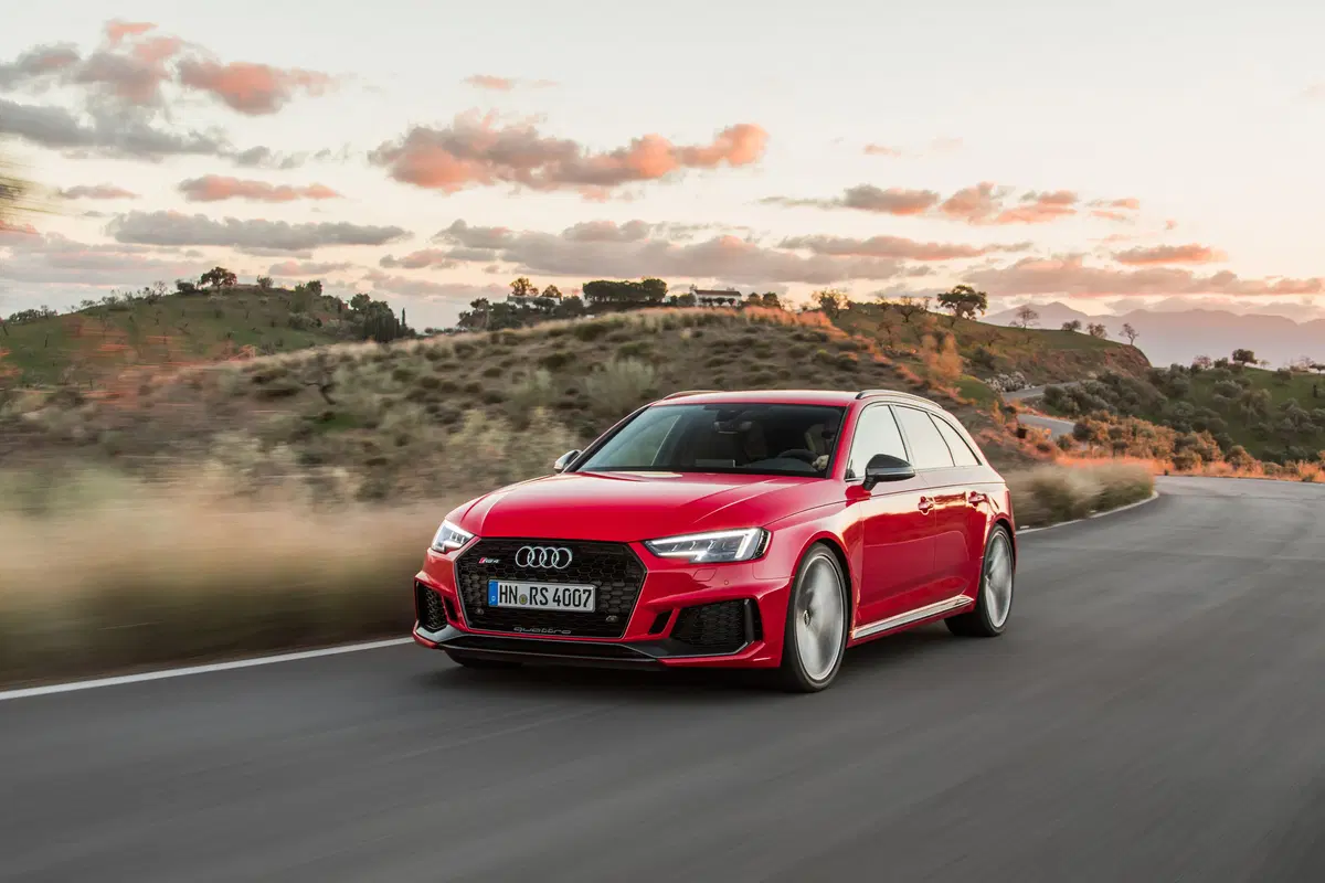 Audi RS4 Avant 2018. 450 CV per papà super veloci [Video] (9)
