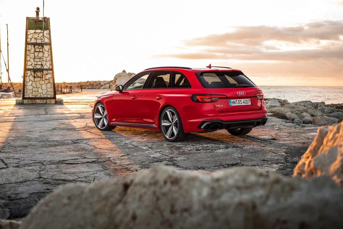 Audi RS4 Avant 2018. 450 CV per papà super veloci [Video] (18)