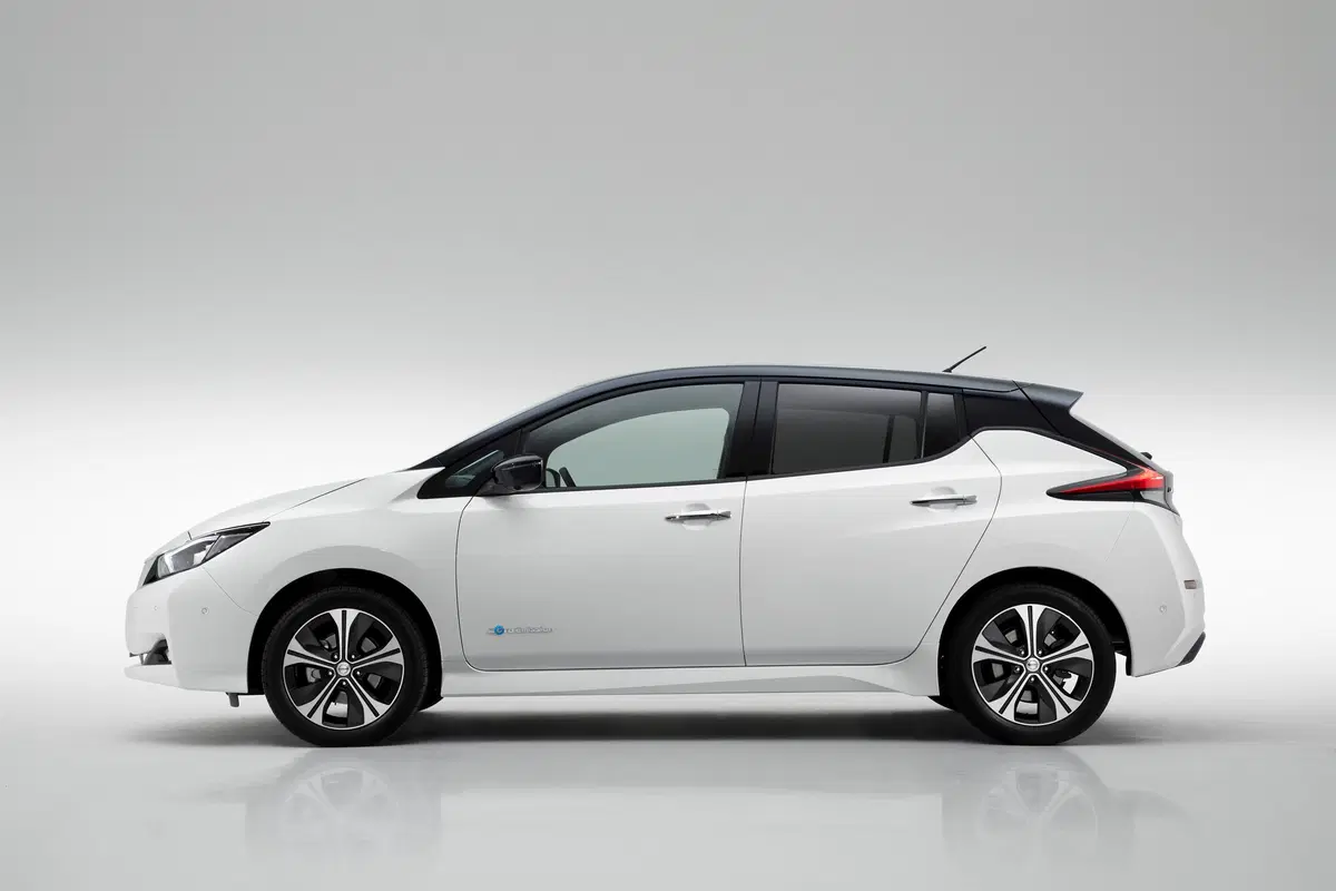 Nuova Nissan Leaf, la rivoluzione elettrica già in strada  (2)