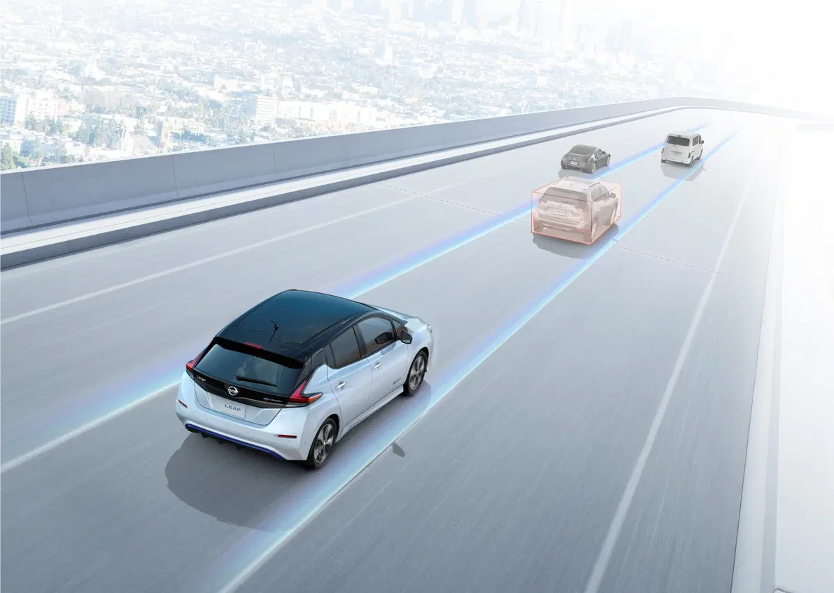 Nuova Nissan Leaf, la rivoluzione elettrica già in strada  (3)