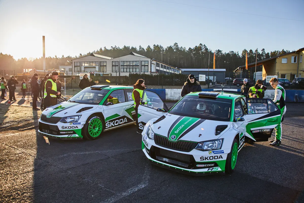 WRC Skoda Fabia R5: limited edition (8)