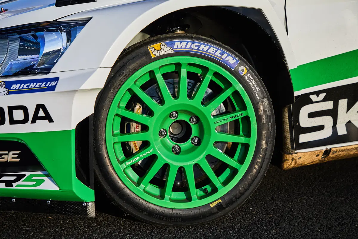 WRC Skoda Fabia R5: limited edition (10)