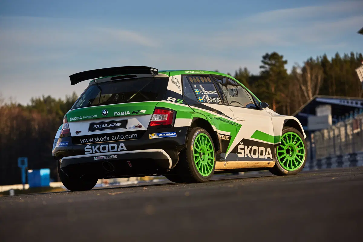 WRC Skoda Fabia R5: limited edition (14)
