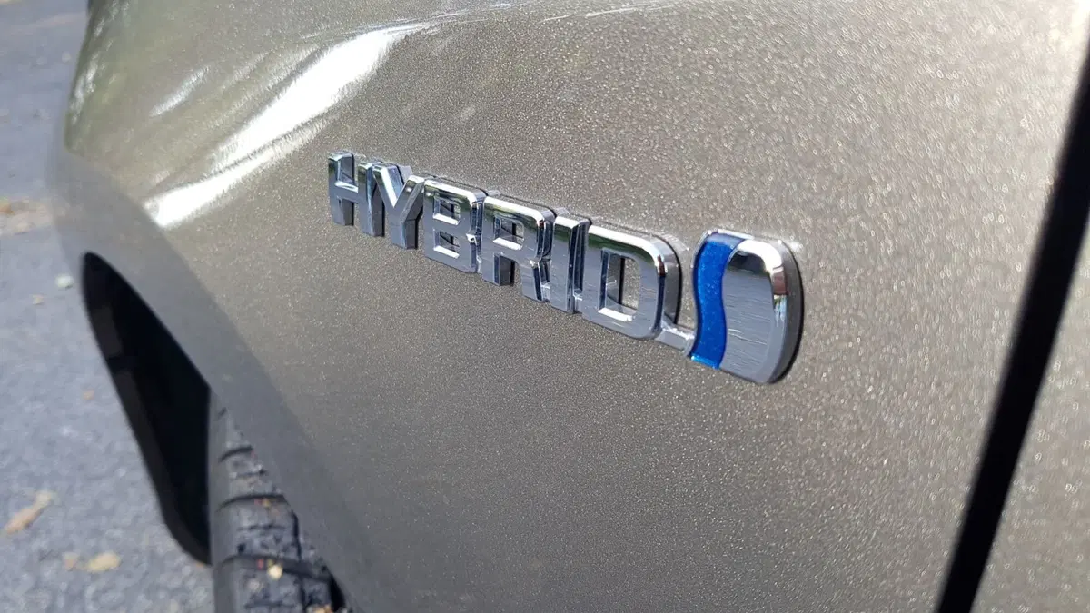 Toyota Auris Touring Sports | Versatile... ibrida... comoda! (6)