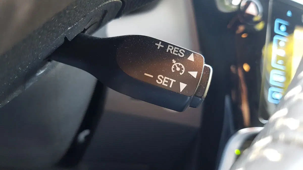 Toyota Auris Touring Sports | Versatile... ibrida... comoda! (17)