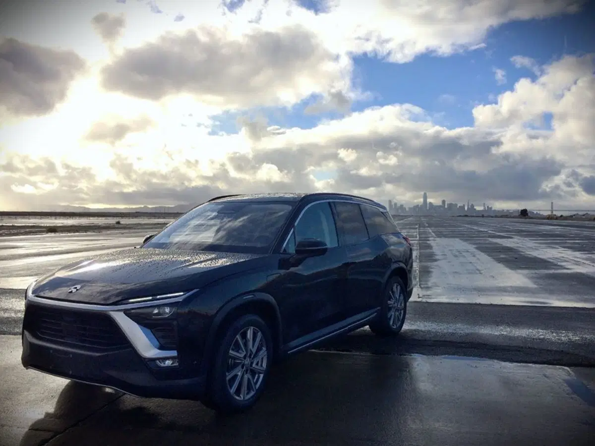 NIO ES8: un po' cinese, un po' austriaca
