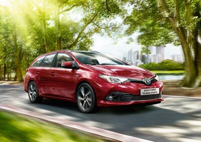 Toyota Auris Touring Sports | Versatile... ibrida... comoda!