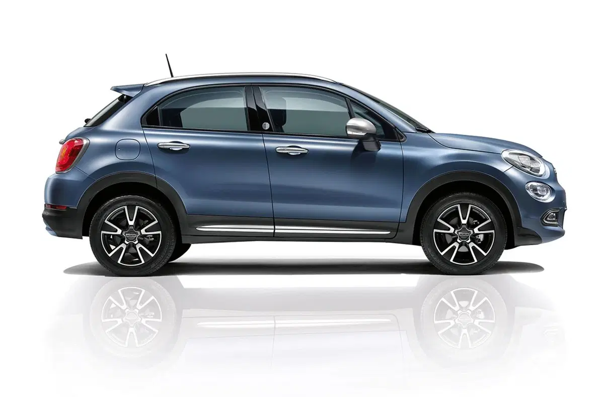 Fiat 500, debutta la famiglia Mirror (9)