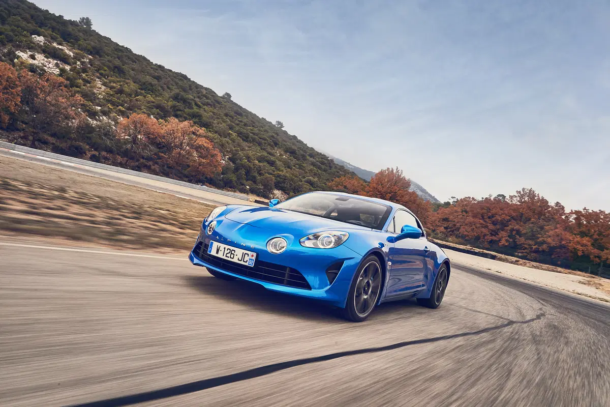 Alpine A110 Première Edition, 252 CV tra 4C e Cayman (3)