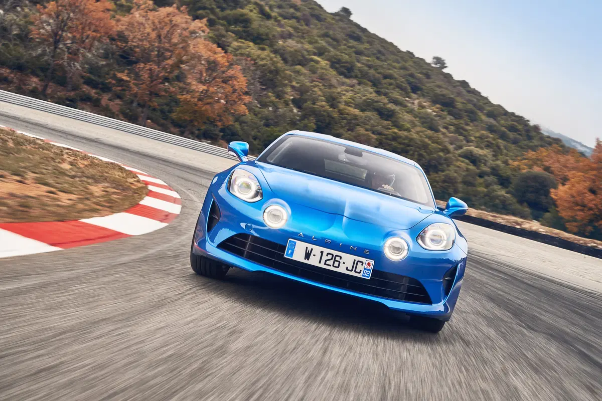 Alpine A110 Première Edition, 252 CV tra 4C e Cayman