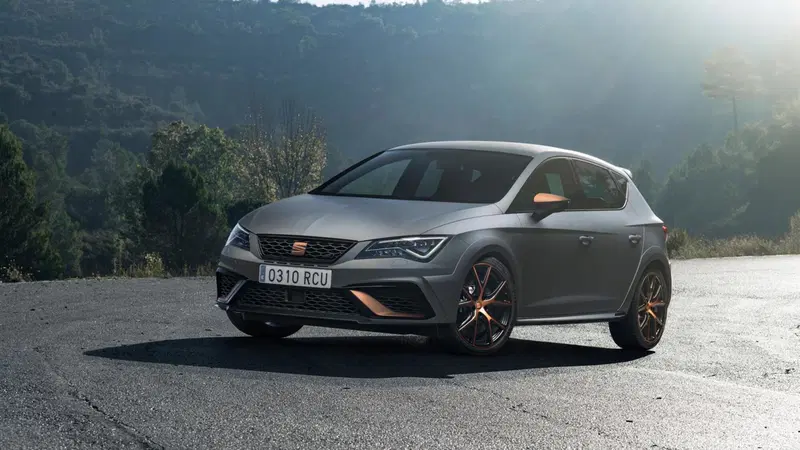 Seat Leon Cupra R, solo 30 in Italia