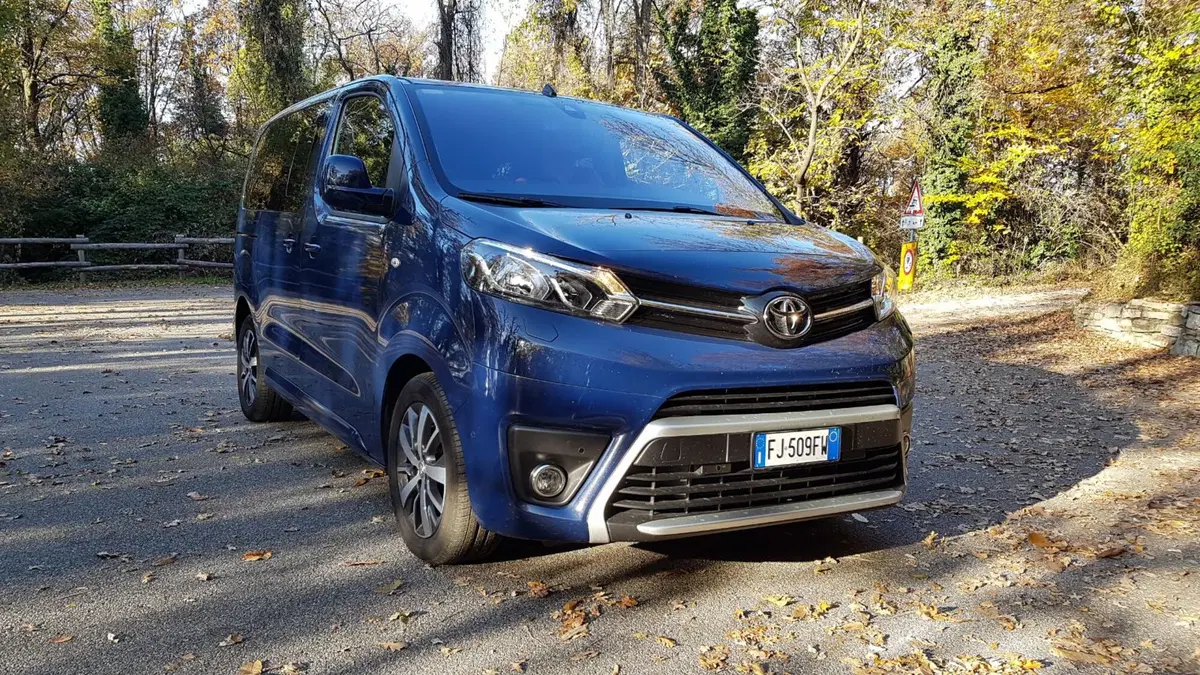 Toyota Proace Verso | Può un furgone sostituire l'auto di tutti i giorni? (2)