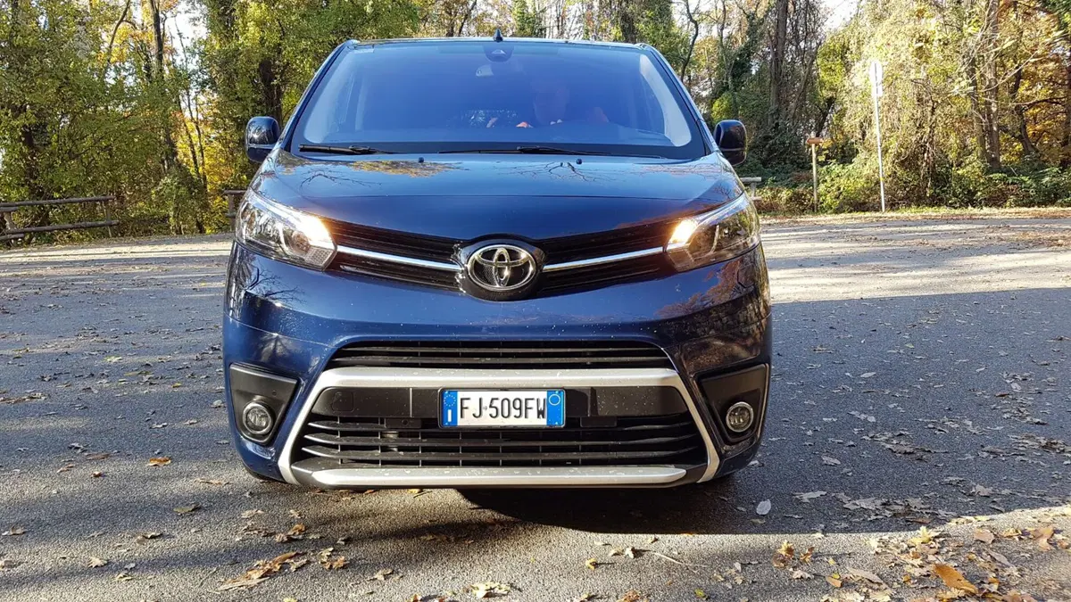 Toyota Proace Verso | Può un furgone sostituire l'auto di tutti i giorni? (6)