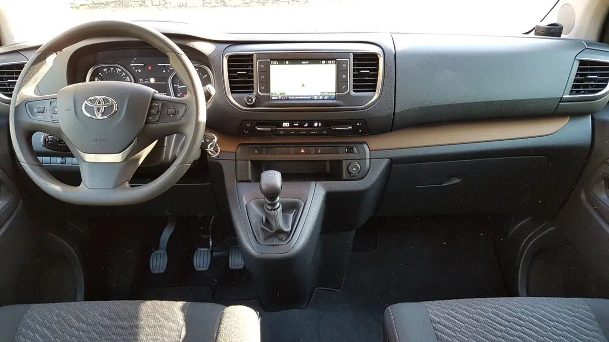 Toyota Proace Verso | Può un furgone sostituire l'auto di tutti i giorni? (11)