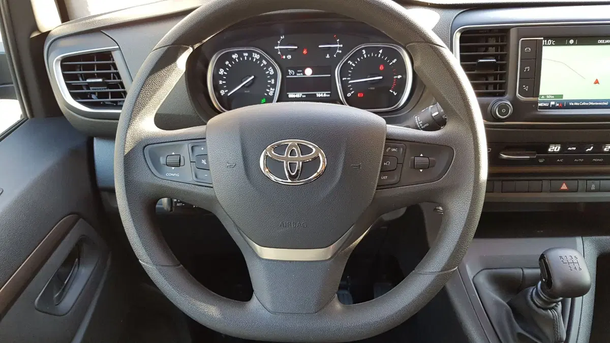 Toyota Proace Verso | Può un furgone sostituire l'auto di tutti i giorni? (13)