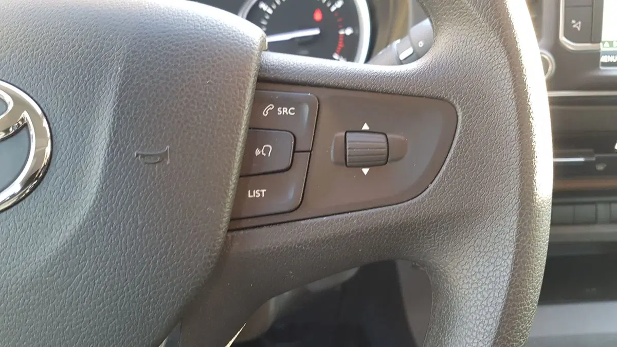 Toyota Proace Verso | Può un furgone sostituire l'auto di tutti i giorni? (16)