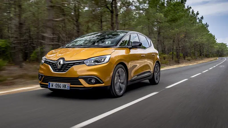 Renault Scenic | Un'autentica sorpresa! In positivo! [Video]