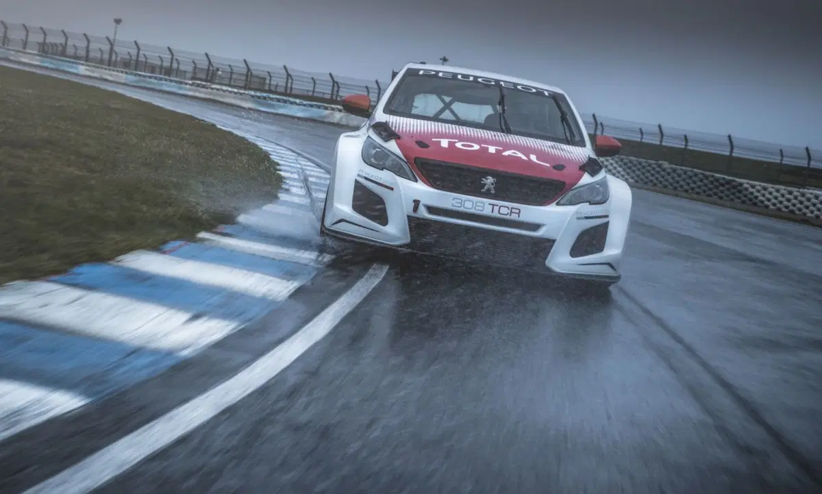 Peugeot 308TCR, pronta per il 2018 