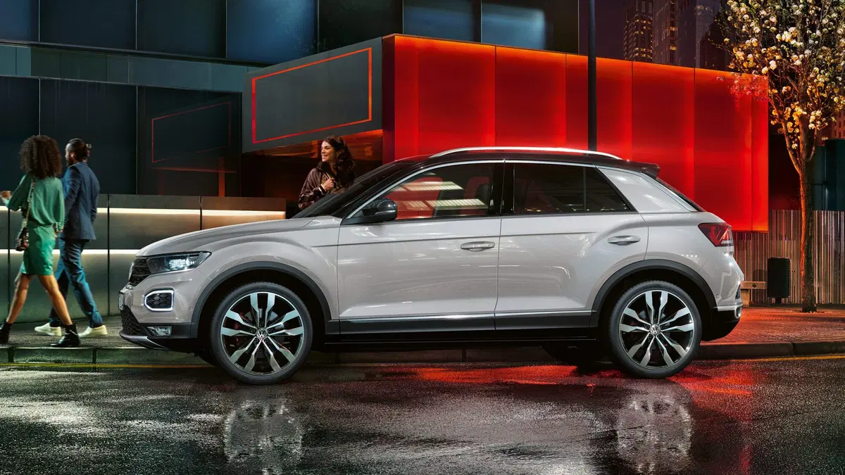 Quale comprare, Confronto: Volkswagen T-Roc TSI Vs Jeep Renegade MAir (2)