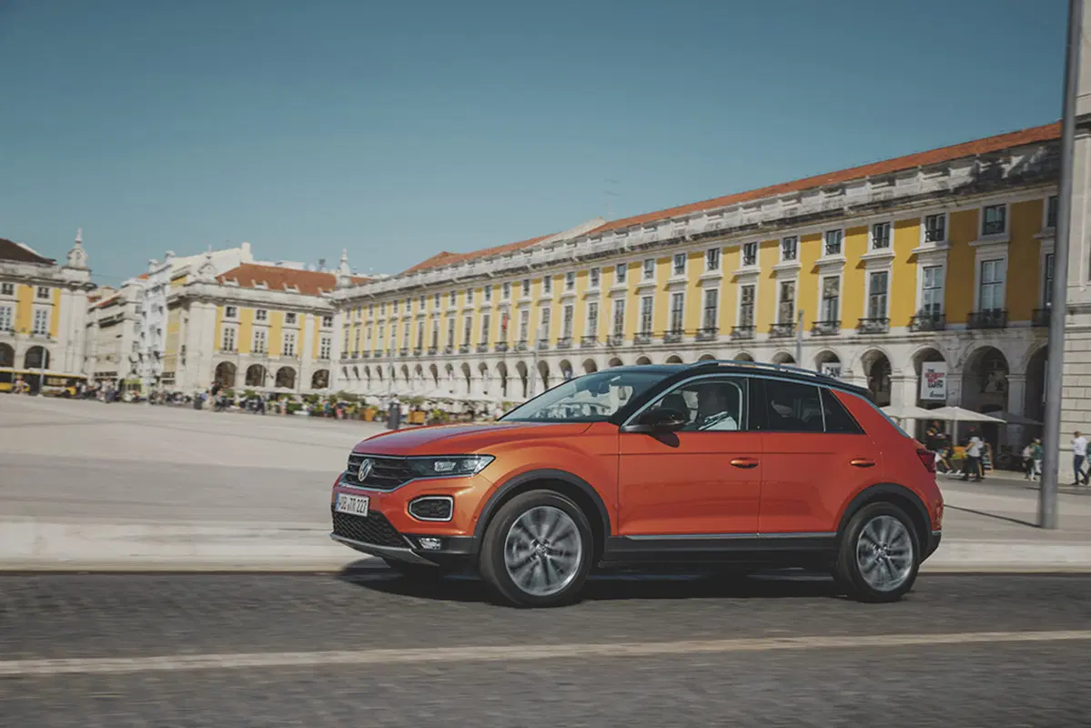 Quale comprare, Confronto: Volkswagen T-Roc TSI Vs Jeep Renegade MAir (5)