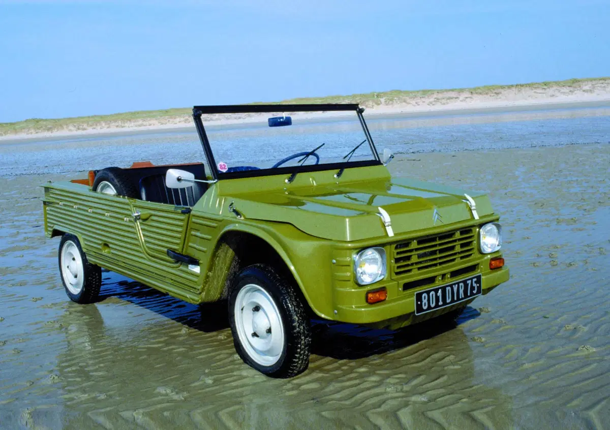 Citroen C3 e Mehari protagoniste del film di Verdone, "Benedetta Follia" 