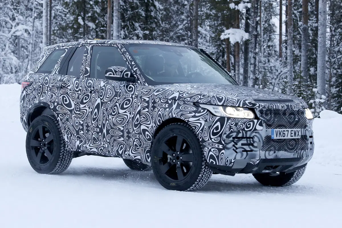 Land Rover Defender, le foto spia (8)