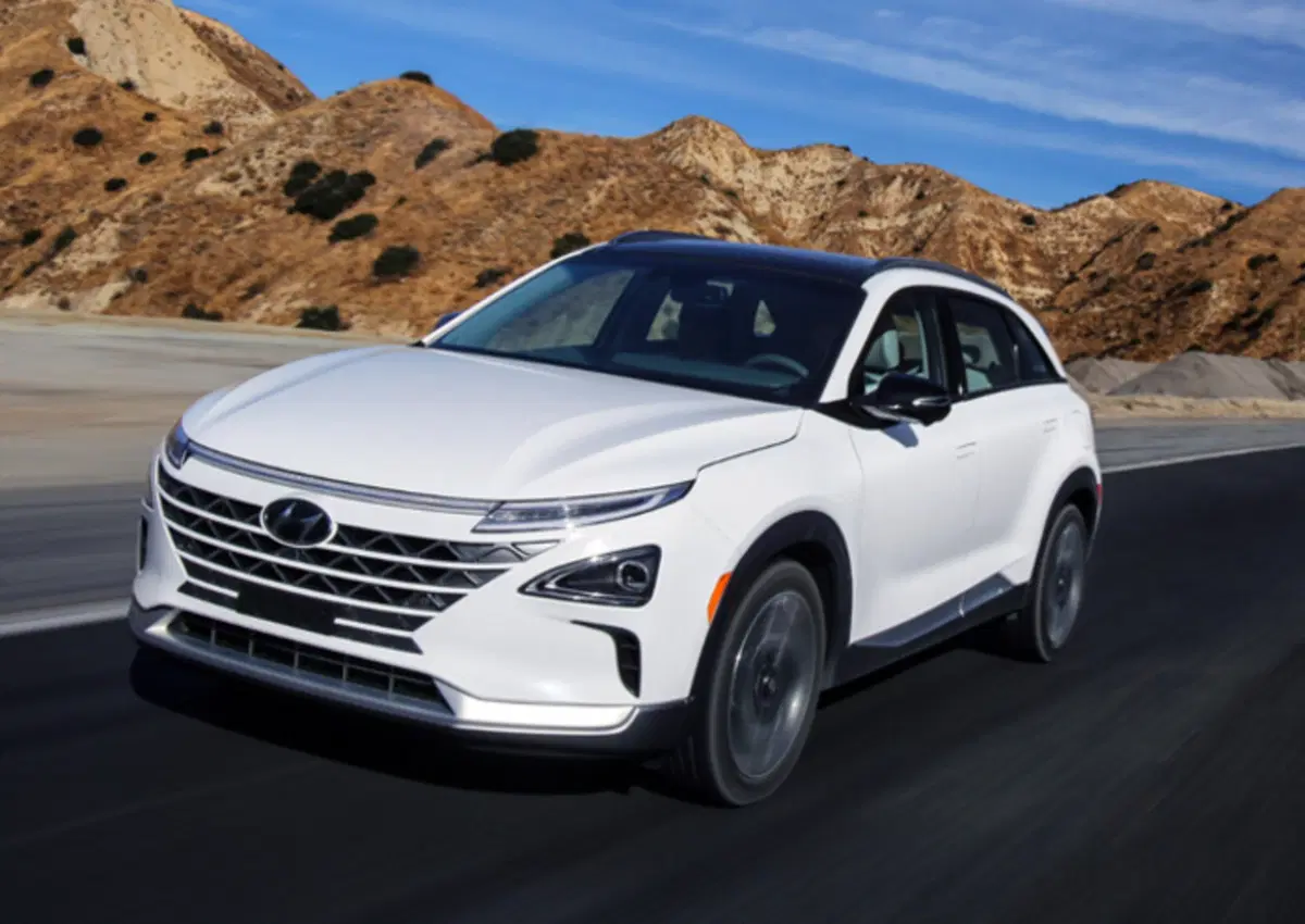 Hyundai Nexo, il SUV fuel cell al CES di Las Vegas (3)