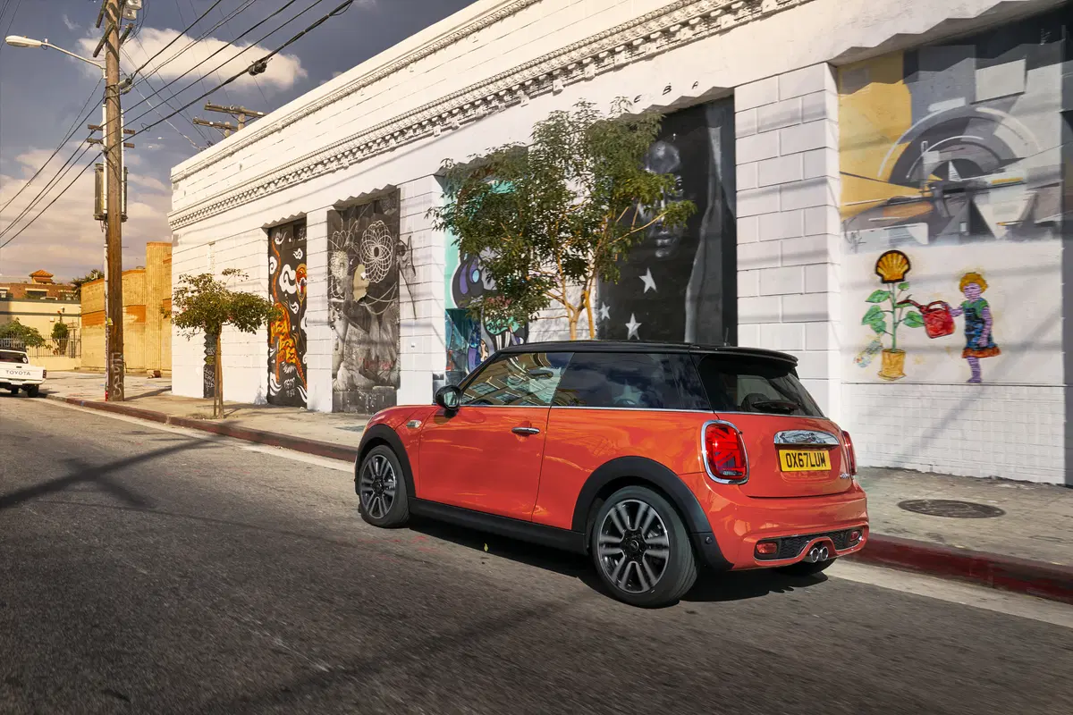 Mini restyling 3, 5 porte e cabrio, debutto a Detroit (4)