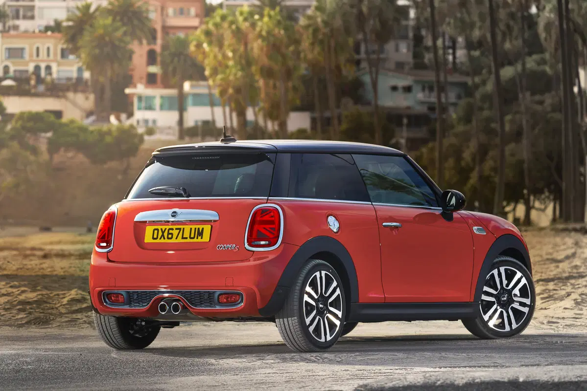 Mini restyling 3, 5 porte e cabrio, debutto a Detroit (7)