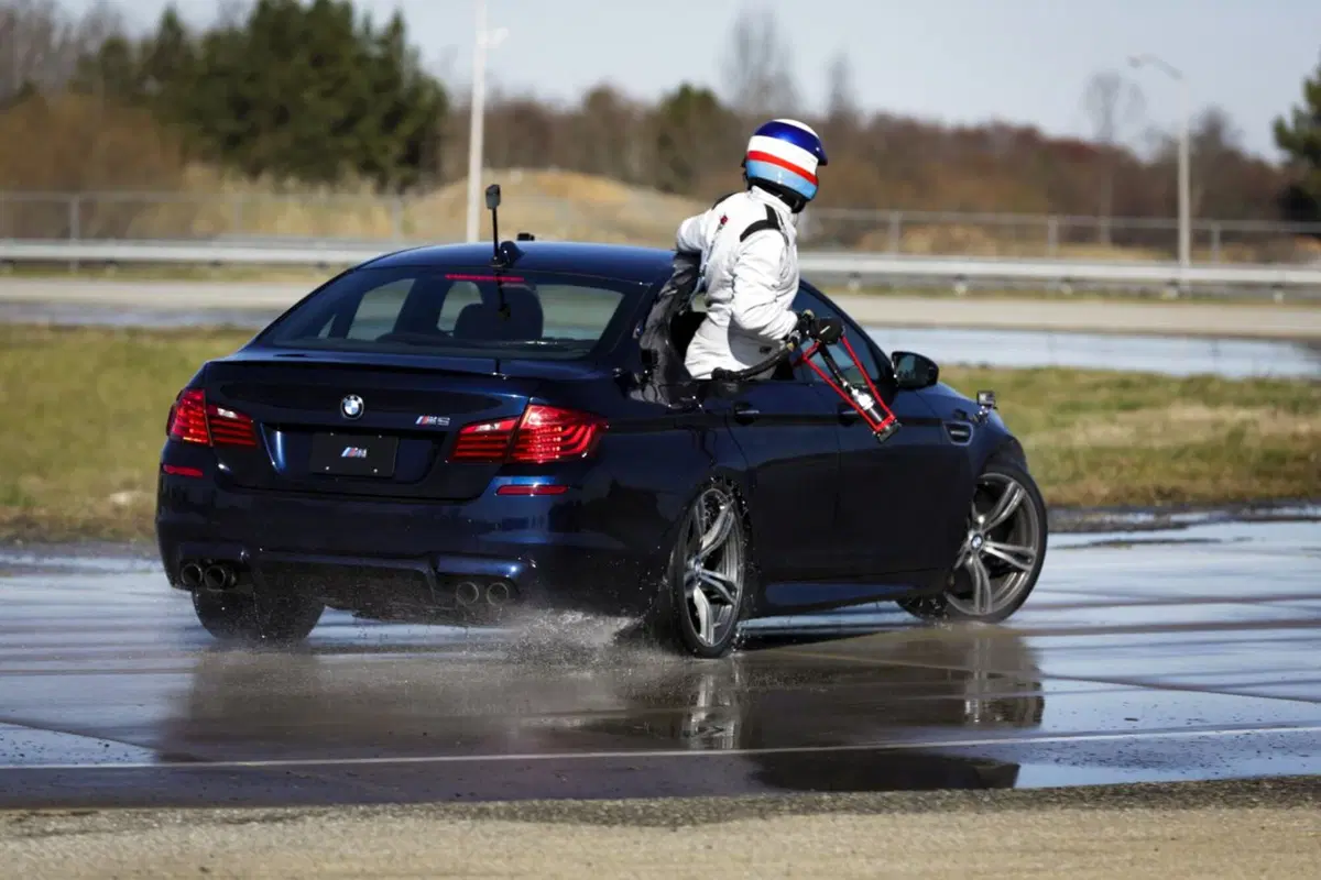 BMW M5, il drifting è record da Guinness [Video] (6)