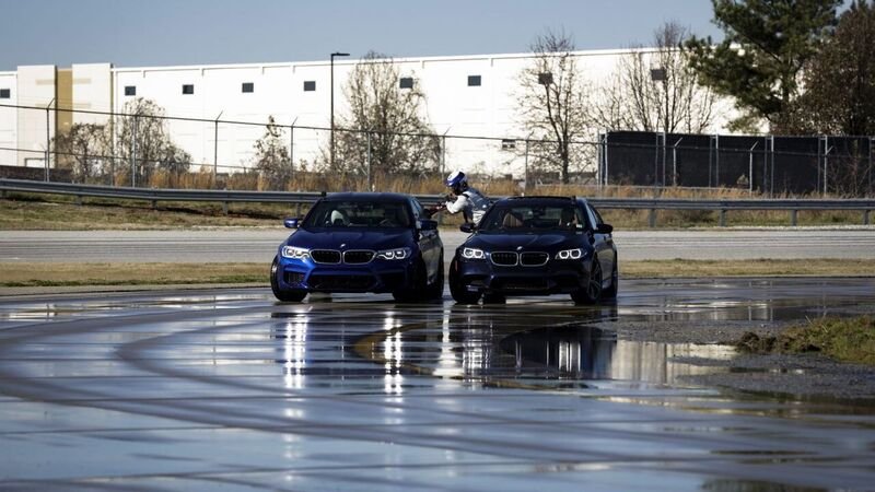 BMW M5, il drifting &egrave; record da Guinness [Video]