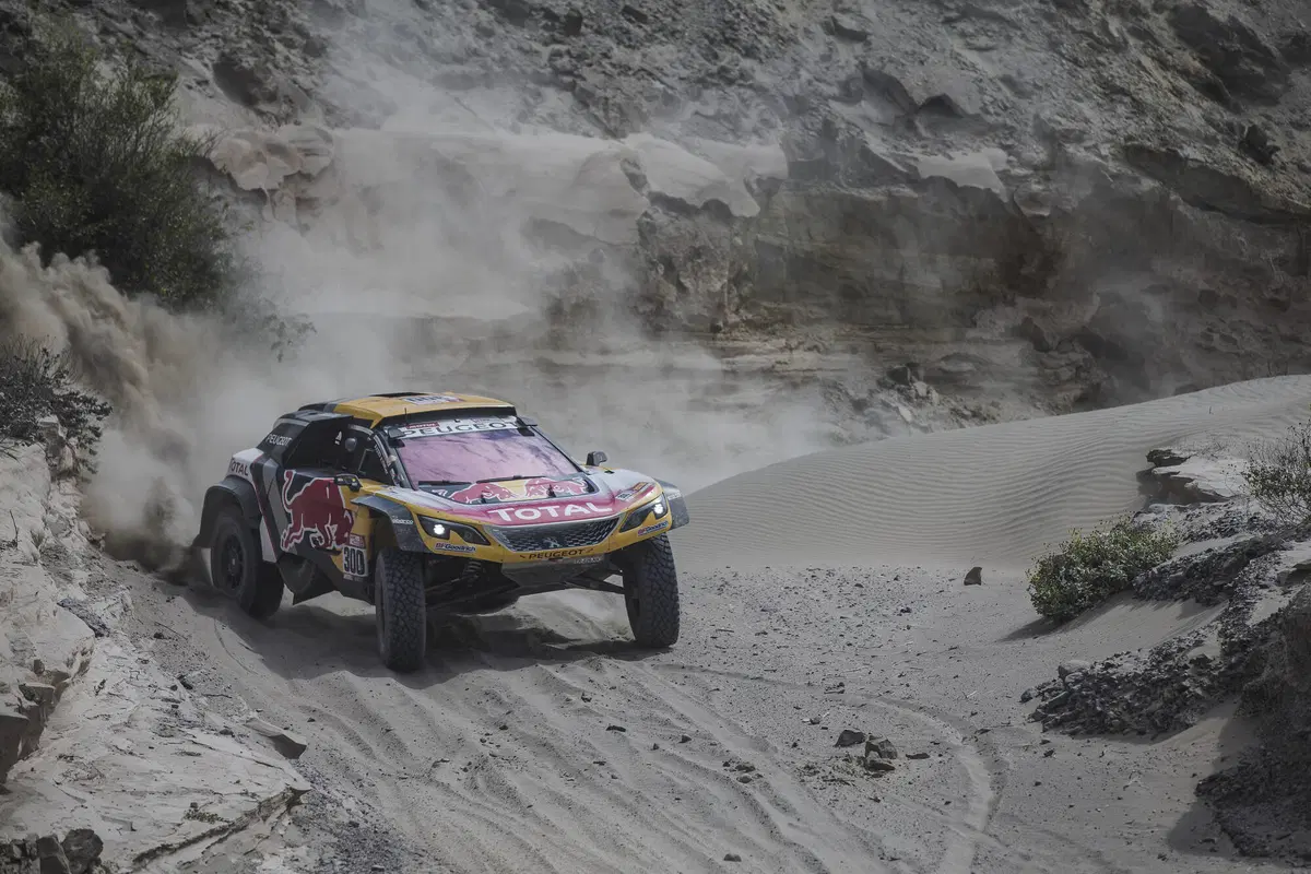 DKR ’18 Peugeot. Vittoria di Peterhansel, ritiro di Loeb (4)