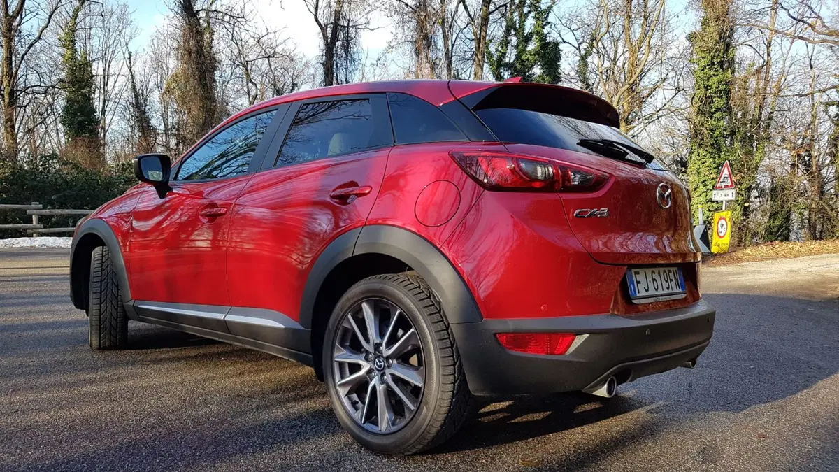 Mazda CX-3 | Un rosso che infuoca le strade... (6)