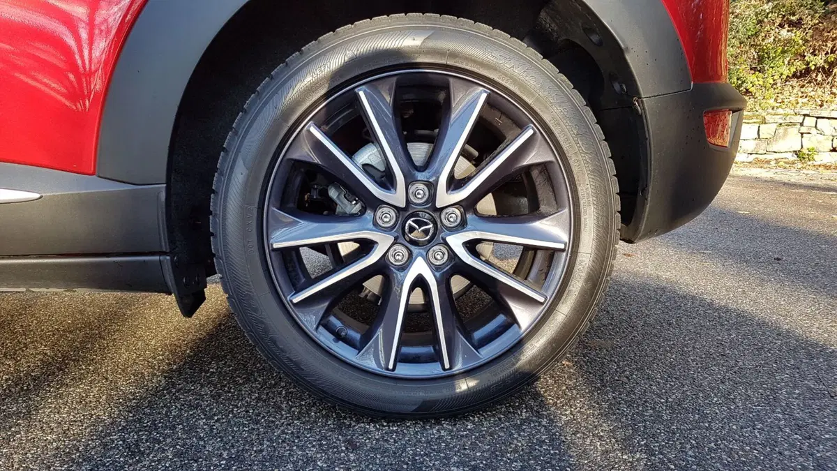 Mazda CX-3 | Un rosso che infuoca le strade... (8)