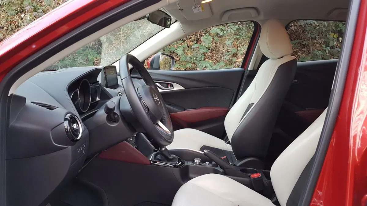 Mazda CX-3 | Un rosso che infuoca le strade... (14)