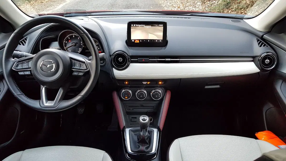 Mazda CX-3 | Un rosso che infuoca le strade... (16)