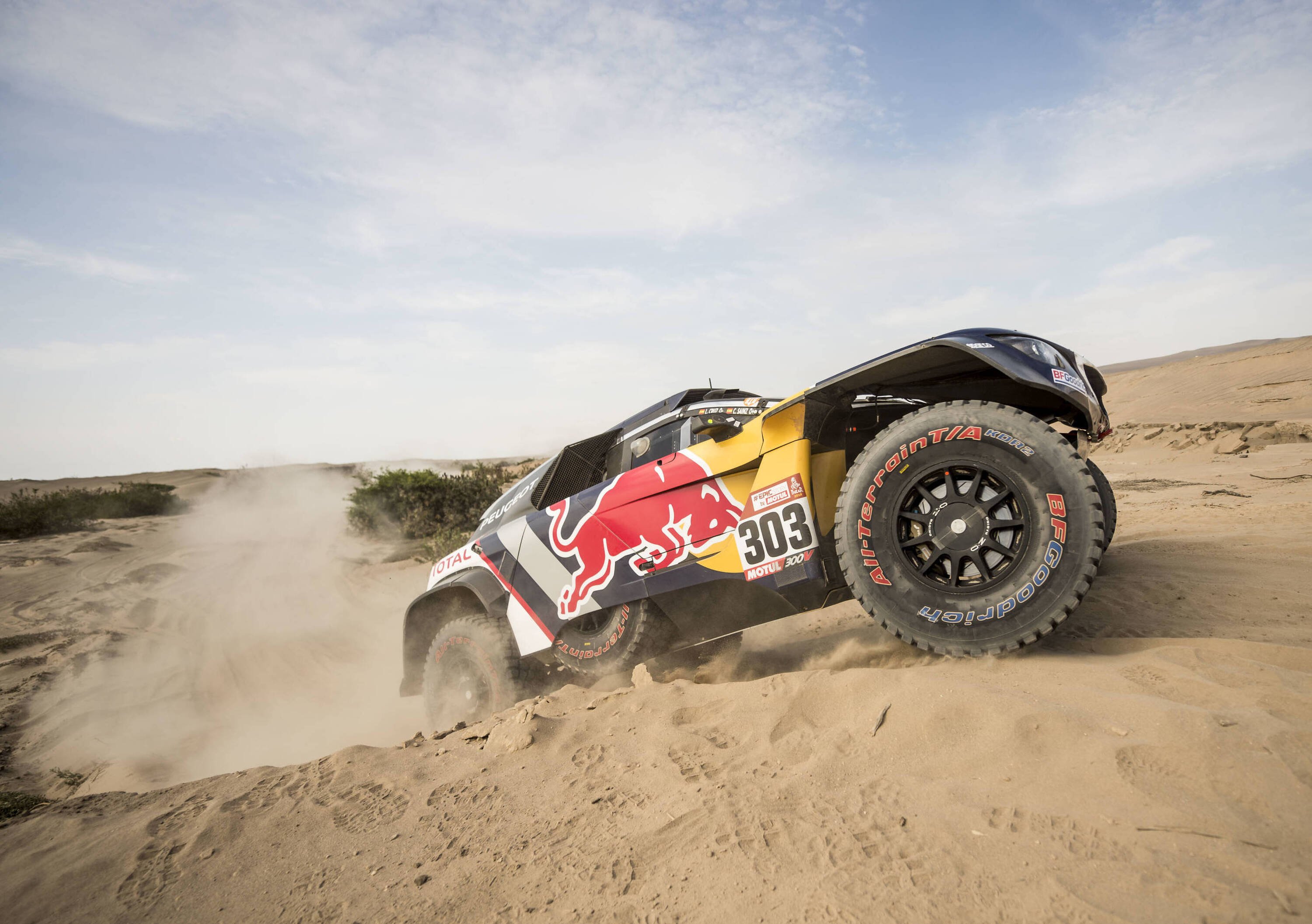Dakar 2018 Peugeot. Bis di Sainz, Peterhansel in ritardo. El Matador nuovo Leader