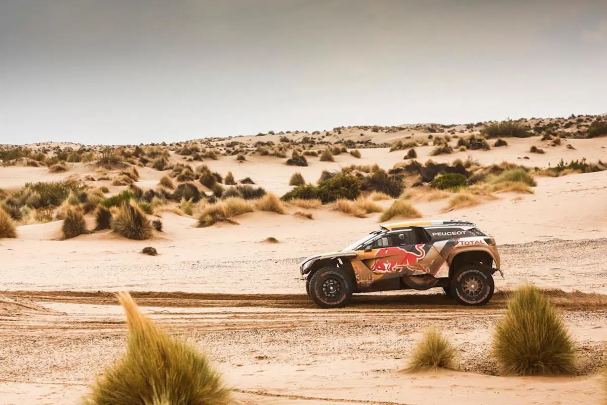 Dakar ‘18. Peterhansel (Peugeot) e Meo (KTM) prima del Break (6)
