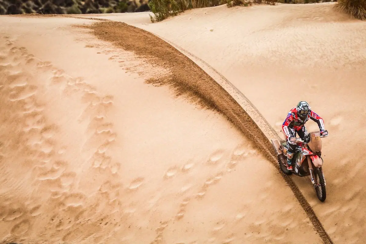 Dakar ‘18. Peterhansel (Peugeot) e Meo (KTM) prima del Break (7)