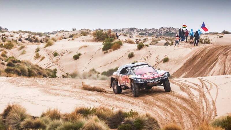 Dakar 2018 Peugeot. Le prime 40 di Peterhansel e la quarta doppietta Peugeot