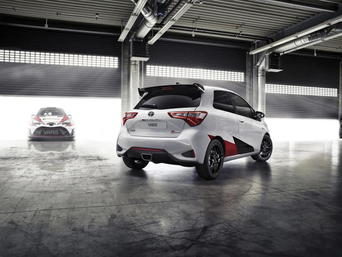 Toyota Yaris GRMN: rally-replica esclusiva, anche nella guida [VIDEO] (7)