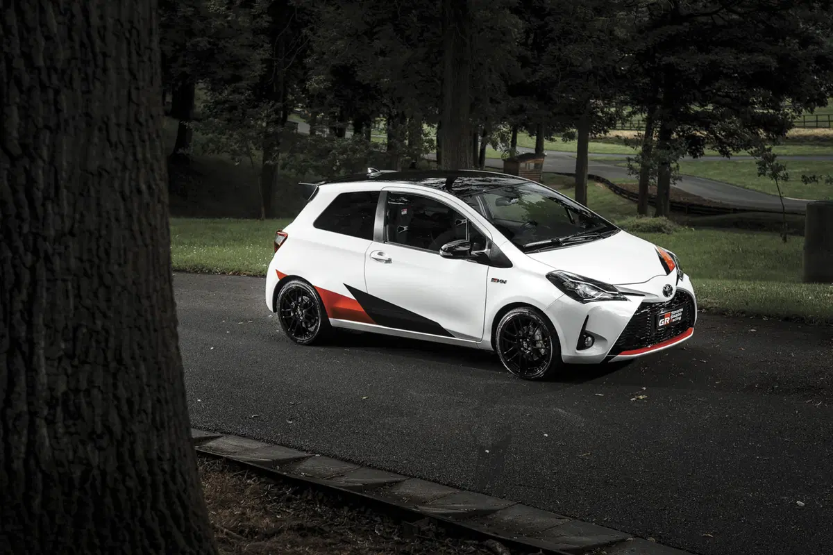 Toyota Yaris GRMN: rally-replica esclusiva, anche nella guida [VIDEO] (8)