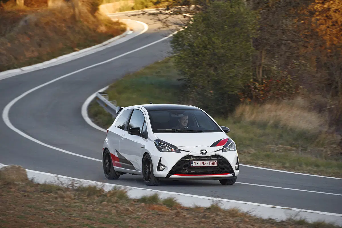 Toyota Yaris GRMN: rally-replica esclusiva, anche nella guida [VIDEO] (18)