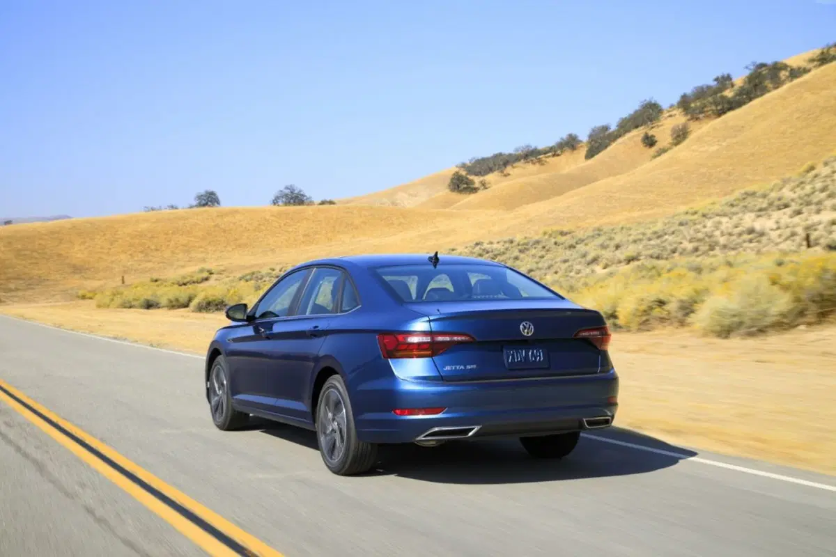 Volkswagen Jetta, ecco la settima generazione  (4)
