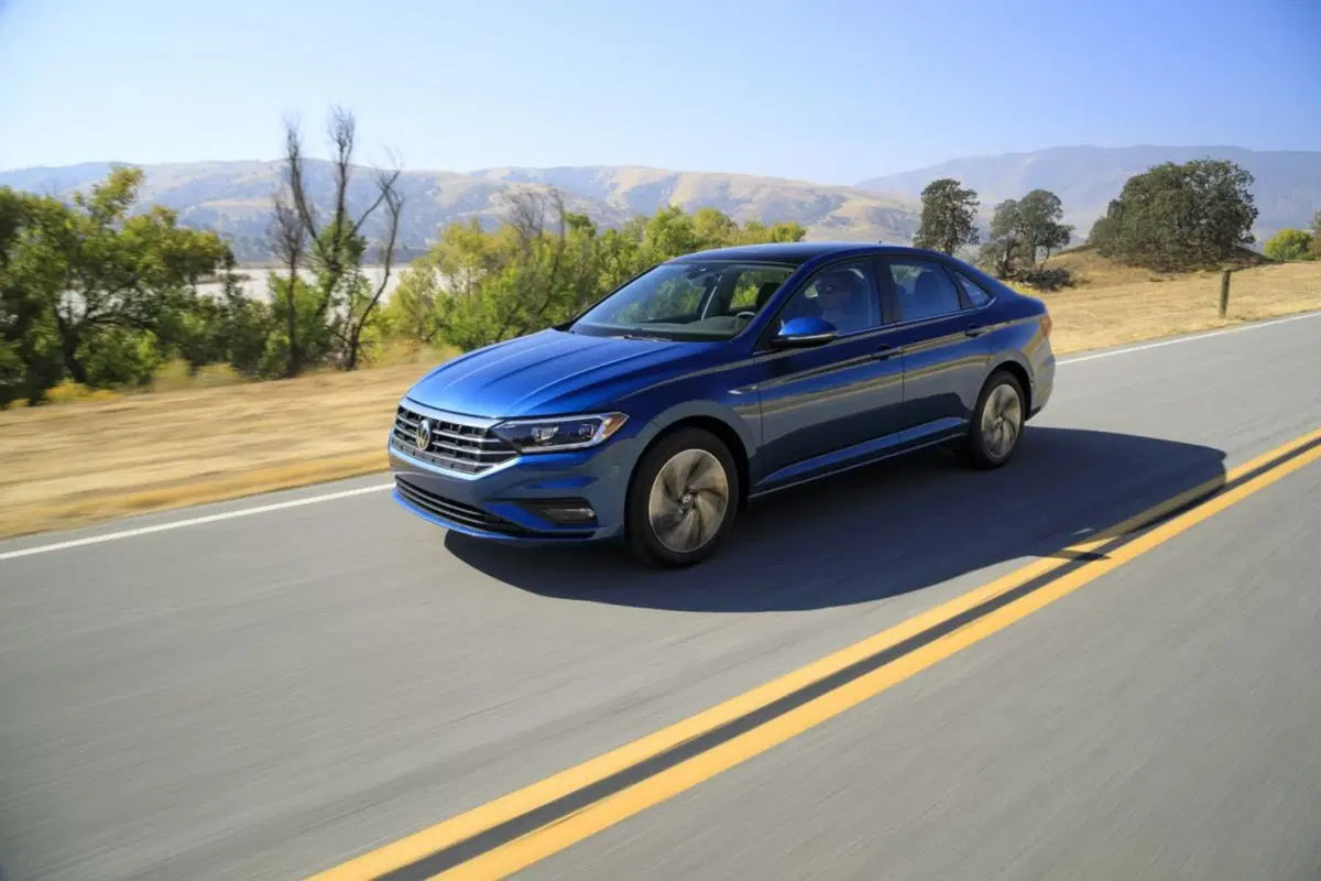 Volkswagen Jetta, ecco la settima generazione  (18)
