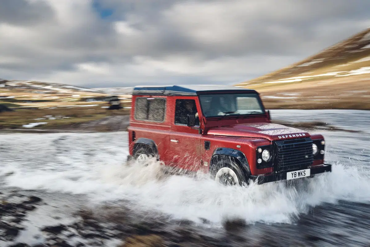 Land Rover Defender V8 70th Edition, la Defender da 405 CV (9)