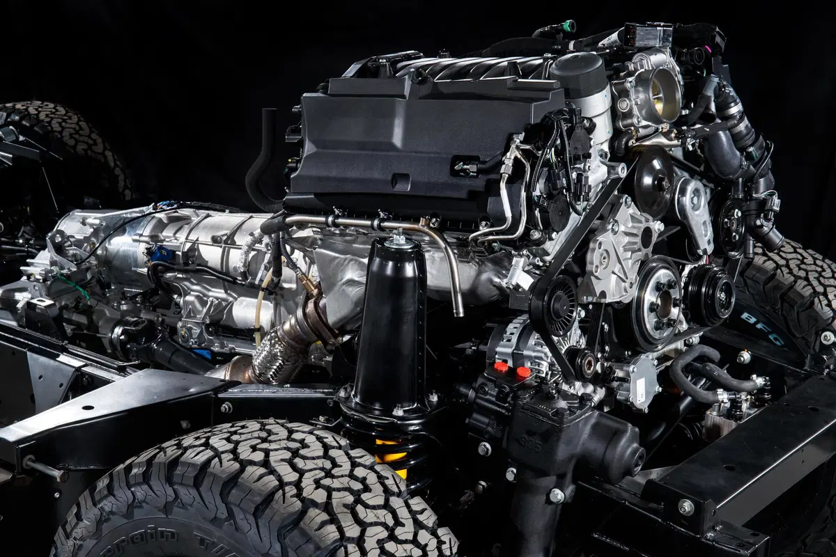 Land Rover Defender V8 70th Edition, la Defender da 405 CV (17)