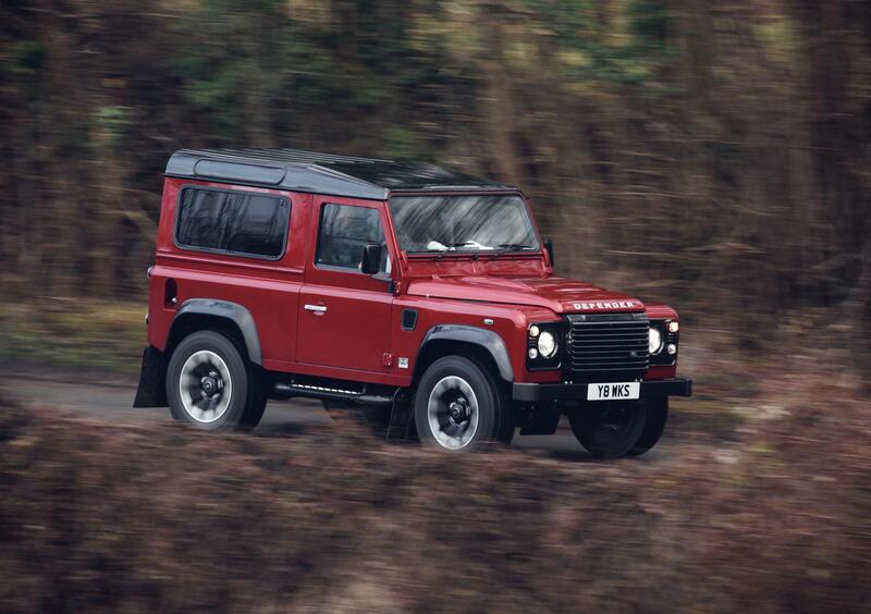 Land Rover Defender V8 70th Edition, la Defender da 405 CV