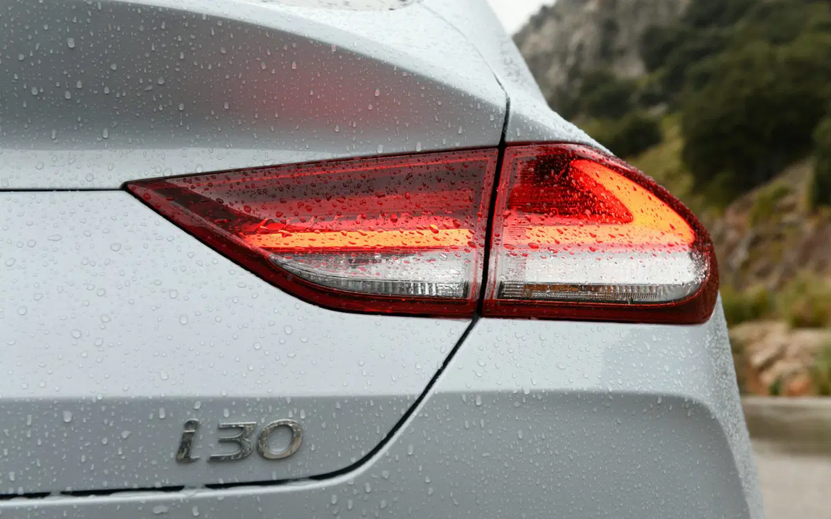 Hyundai i30 Fastback, la compatta con la coda (3)